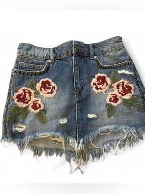 Free People Floral Rose Embroidered Mini Skirt Era Girly Coquette Girly Sz 00